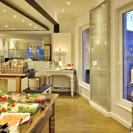 فندق Fliegendes Klassenzimmer باد برلبورغ