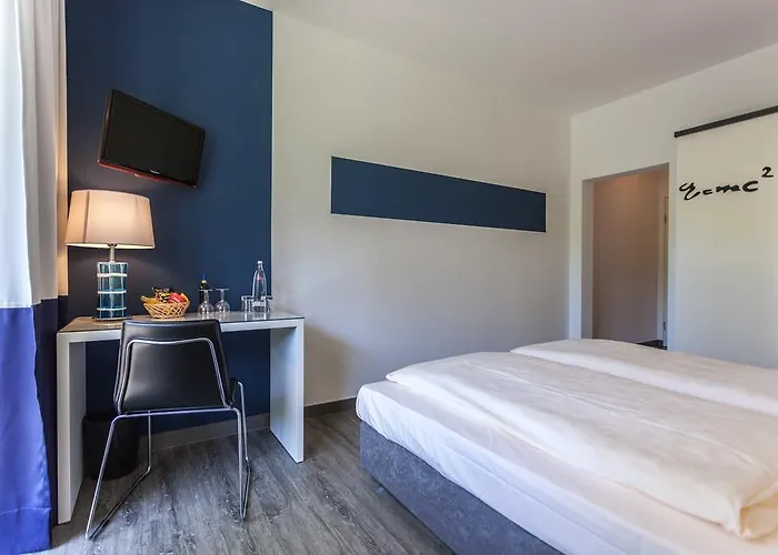 Hotel Fliegendes Klassenzimmer 3*