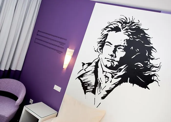 Hotel Fliegendes Klassenzimmer 3*