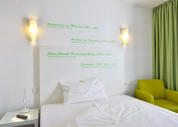 Fliegendes Klassenzimmer Hotel 3*